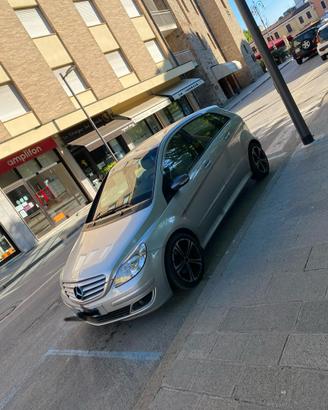 Cerchi da 17 5 fori con pleumatici