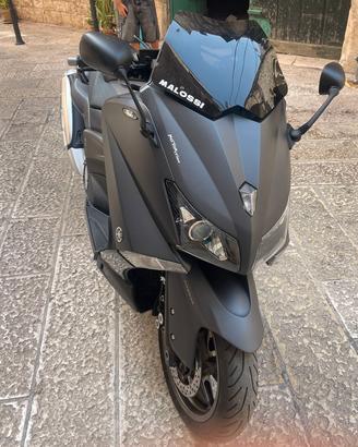 moto TMAX