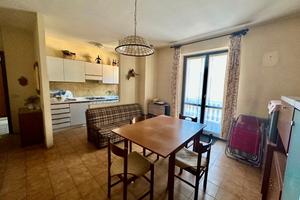 Accogliente appartamento con terrazza e box