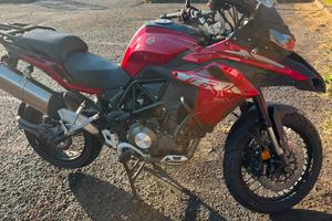 Moto Benelli trk 500x