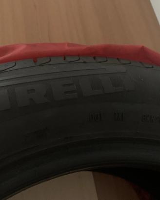 Pneumatici Pirelli 205/55/16 (4 stagioni)