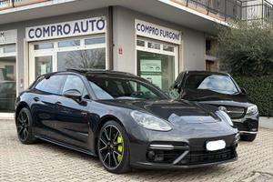 Porsche Panamera 4.0 Turbo S E-Hybrid Sport Turism