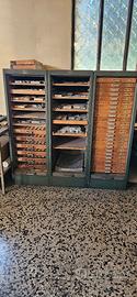CASSETTIERE IN METALLO