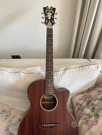 Chitarra D’Angelico preamplificata