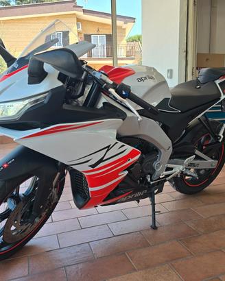 Aprilia RS 125 2025 UNIPRO KM 8.171 !!!