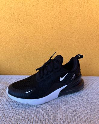 Nike Air Max 270