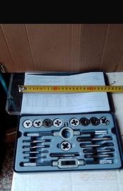 KIT FILETTATURA NUOVO MAI USATO