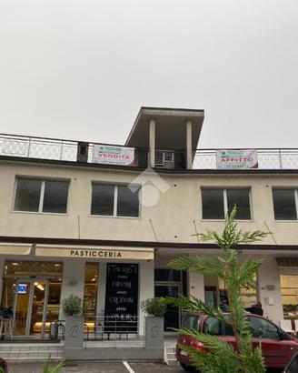 NEGOZIO A BORGO DI TERZO
