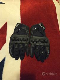Guanti da moto