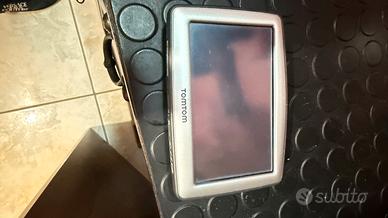 NAVIGATORE TOMTOM