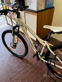 Bici donna Merida Juliet 7.40