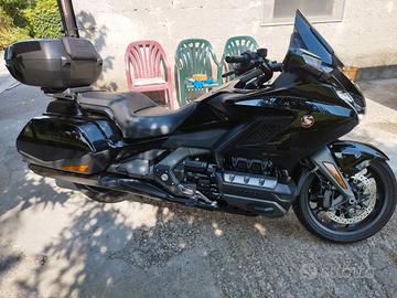 Honda goldwing bagger 1800