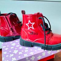 Stivaletti in vernice rossa bambina