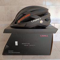 casco smart per bici 