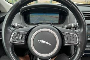 Jaguar F-PACE 2.0Td EURO 6B