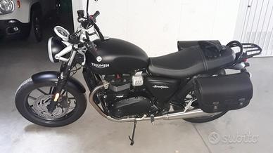 triumph street twin