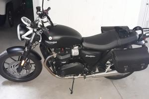 triumph street twin