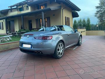  alfa romeo spider 