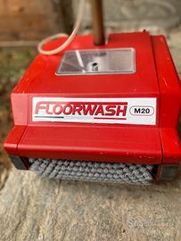Macchina lavapavimenti