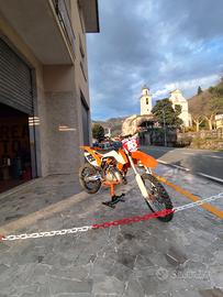 KTM 125