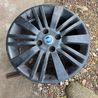 Cerchio in lega originale FIAT Grande Punto 15