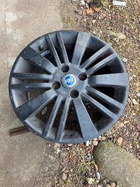 Cerchio in lega originale FIAT Grande Punto 15