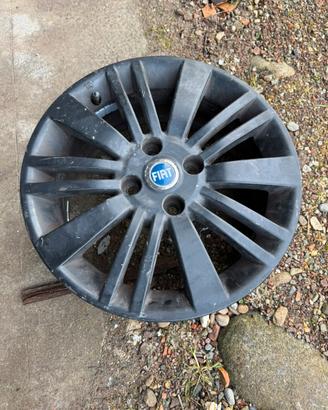 Cerchio in lega originale FIAT Grande Punto 15