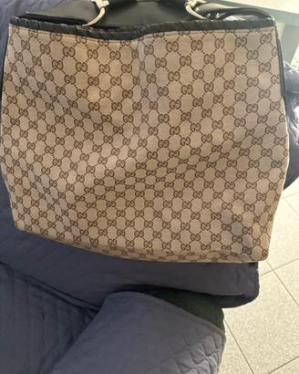 Borsa parallela