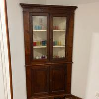 Angoliera in legno