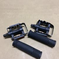 MANOPOLE E PEDALI PERFETTE CONDIZIONI