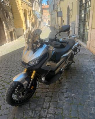 Honda 750 x-adv