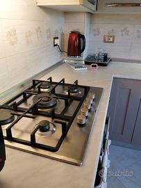 Cucina in legno tamburato