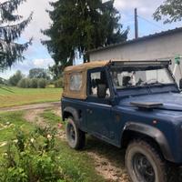 Soft top defender 90