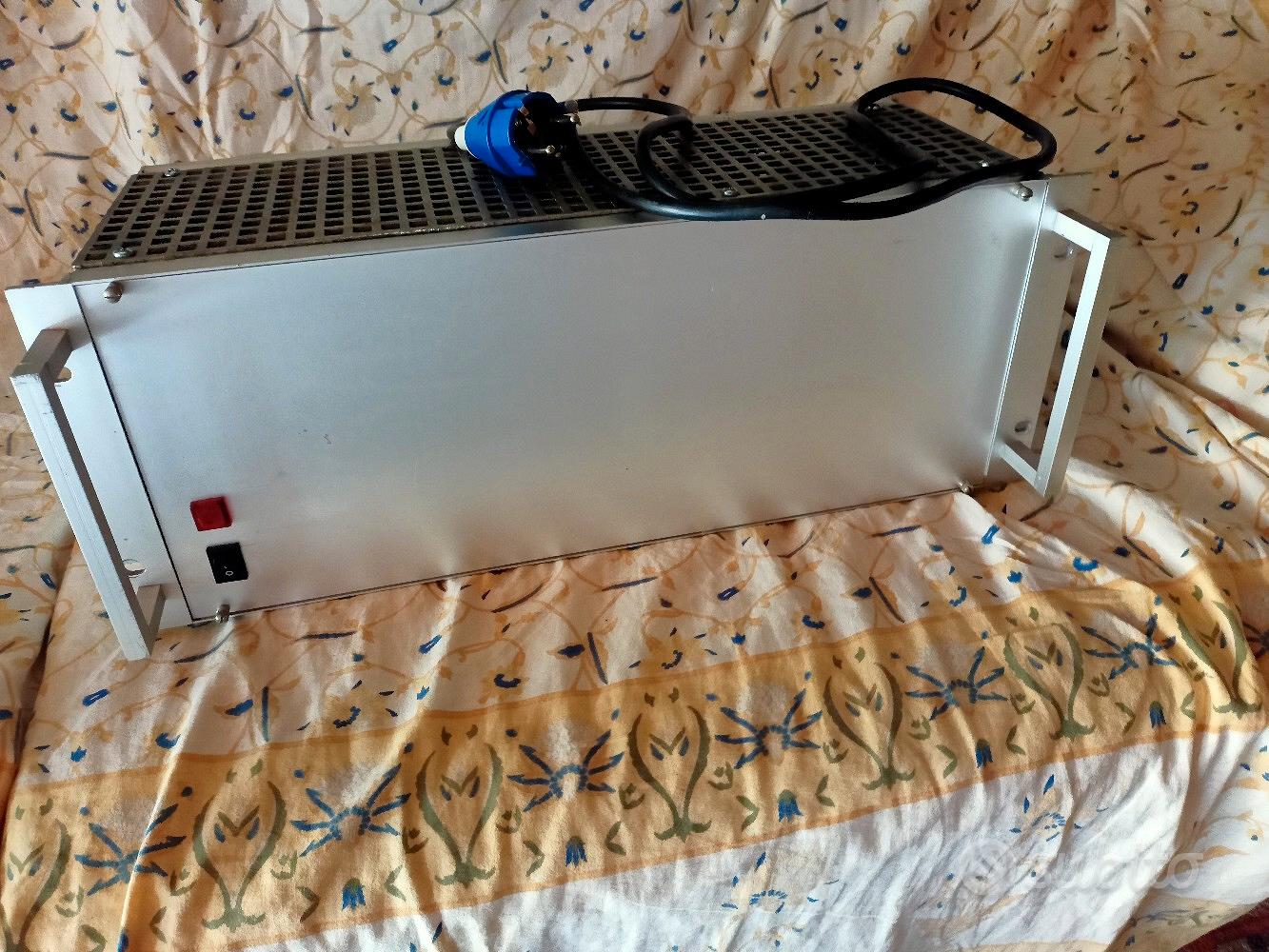 Triax AFA Micro C21-c/69 – Amplificatore Interno UHF 12 DB 470-862 MHz Con Connettori F