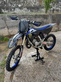 Yamaha y 125 2024 monster edition