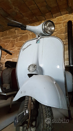 Vespa 125 d'epoca VNB4T