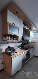 Cucina laminato bianco/rovere  lunghezzamt.2,70