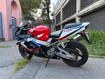 Honda CBR 929