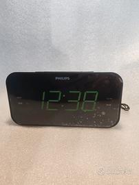 Philips , radio  sveglia con display con numeri gi