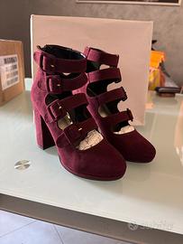 Scarpe con tacco multi-fibbia bordeaux 👠