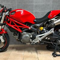 Ducati Monster 696