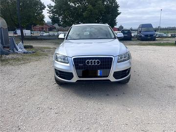 Audi Q5 2011 4x4 2.0 diesel Automatica !