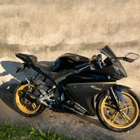 Yamaha yzf R125 2010