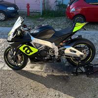 Aprilia rsv4 2011