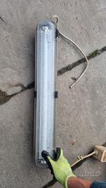 Plafoniere stagne Disano cablate con interruttore