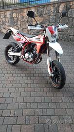 SWM 125 sm r