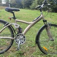 Bicicletta mountain bike 