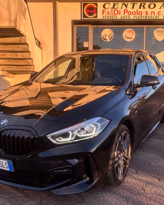 Bmw 118 118d 5p. Colorvision Edition MSPORT