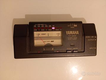 Yamaha YT-2000 ACCORDATORE PER CHITARRA E BASSO