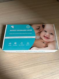 Blocca cassetti e antine bambini